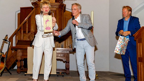 Johanna van Buren Cultuurprijs uitgereikt Johanna ter Steege